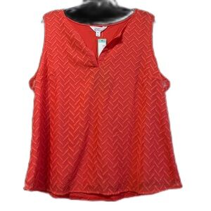 New with tags size XXL market & spruce mix material top